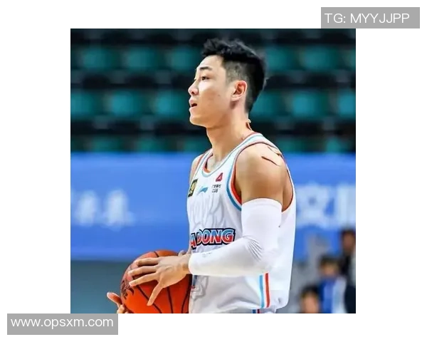 四川男篮对阵山西队CBA赛场精彩对决引发球迷热议