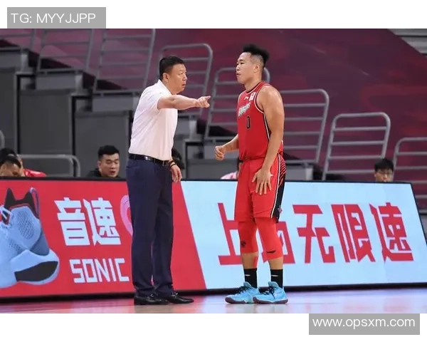 贺希宁:从篮球新星到职业生涯的辉煌蜕变之路 贺希宁:从篮球新星到职业生涯的辉煌蜕变之路