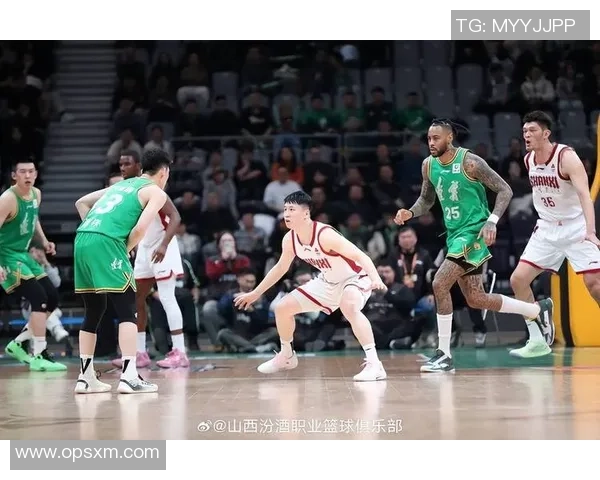 山西队与辽宁队常规赛激战正酣谁能在这场对决中笑到最后