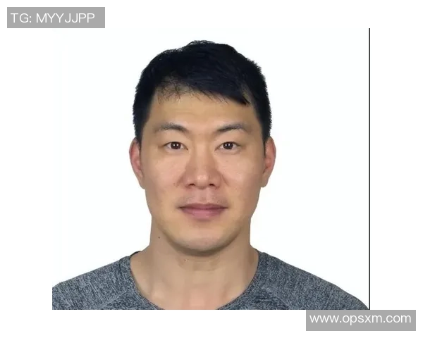 张昊的成长之路：从普通少年到璀璨明星的奋斗历程与心路历程