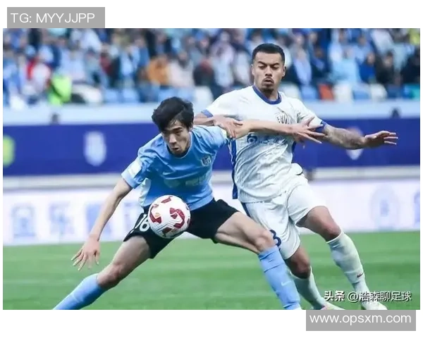 柏斯光荣迎战绿地申花争夺中超联赛关键三分的激烈对决 柏斯光荣迎战绿地申花争夺中超联赛关键三分的激烈对决